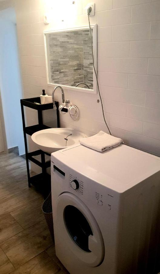 Babaloo Apartment *