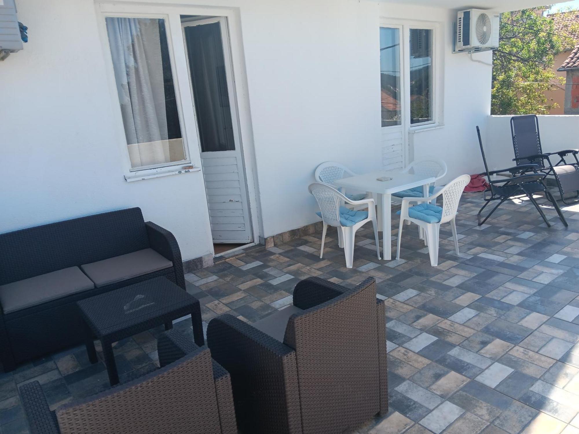 Babaloo Apartment Gornji Karin