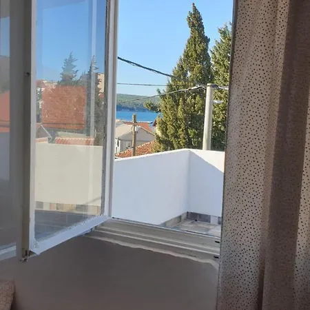 Babaloo Beach Apartments Gornji Karin Exterior photo