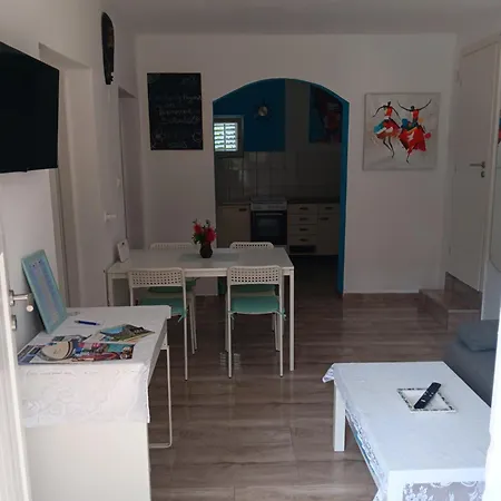 Babaloo Beach Apartments Gornji Karin Exterior photo